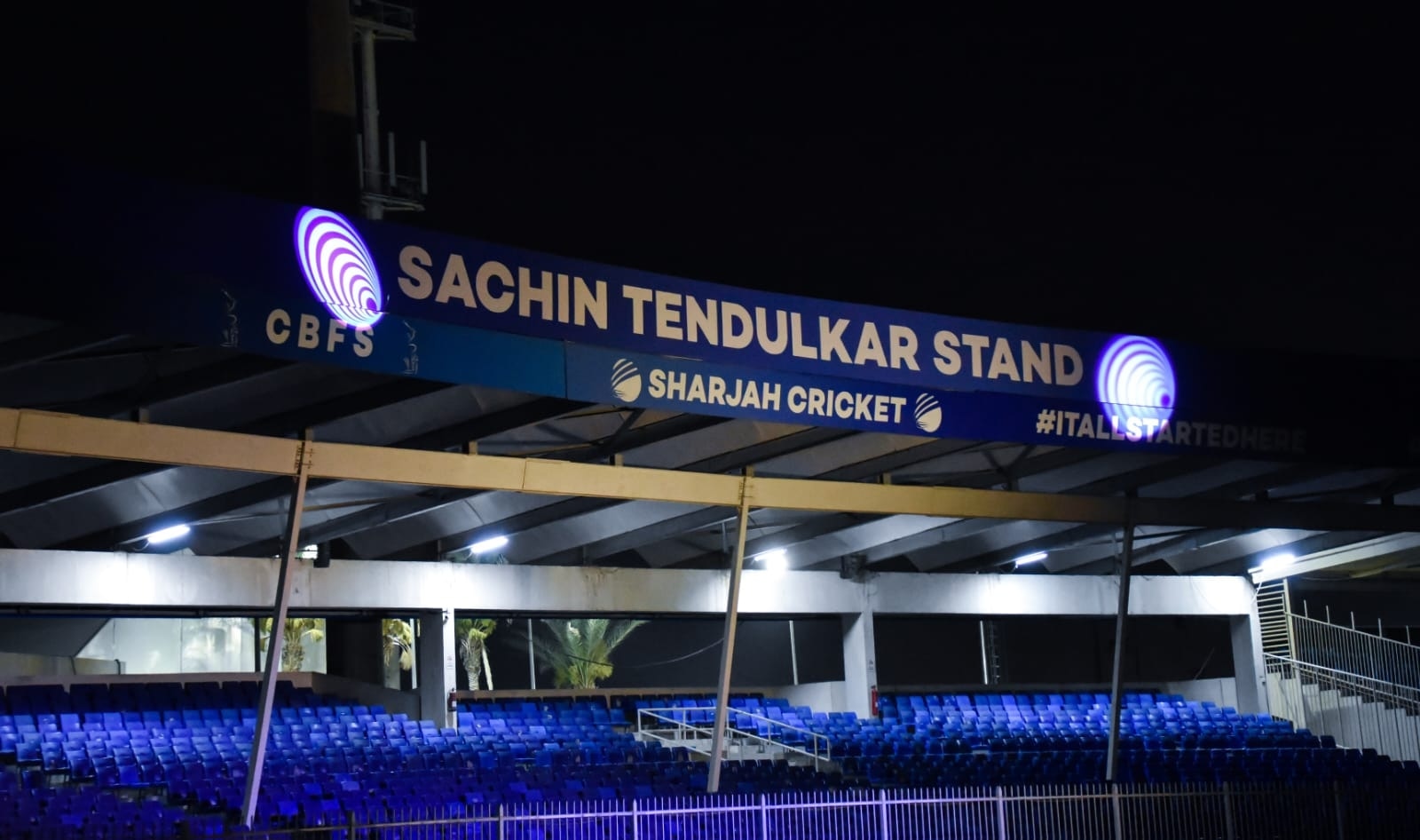 सचिन तेंदुलकर के नाम से जाना जाएगा शारजाह स्टेडियम का स्टैंड; इसी मैदान पर  खेली थी डेजर्ट स्टॉर्म पारी
