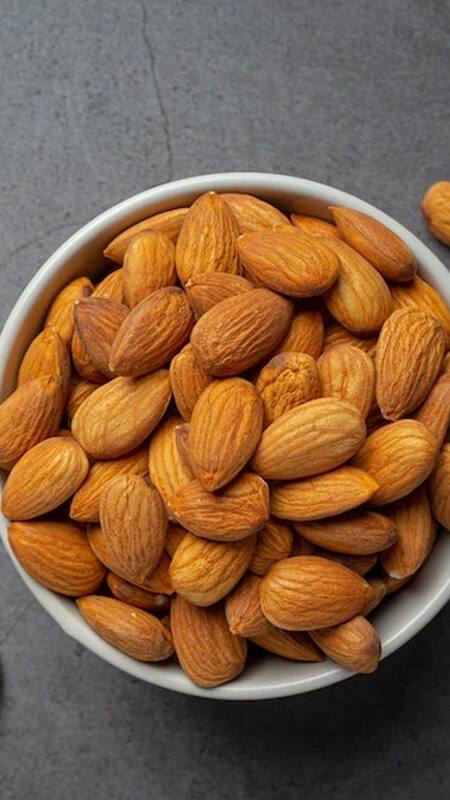 7 dry fruits that make you lose weight