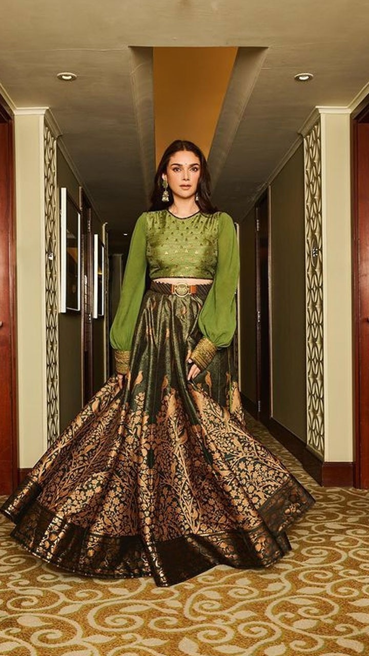 Aditi Rao Hydari in a brocade designer ensemble. (Image Source: Pinterest)  #aditiraoh… | Dress indian style, Indian designer outfits, Bollywood saree  blouse designs
