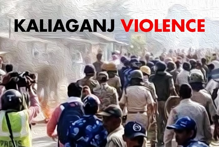 Gewalt in Bengalens Kaliyaganj wegen mutmaßlicher Vergewaltigung und Ermordung eines Teenagers, Polizei feuert Tränengasgranaten ab