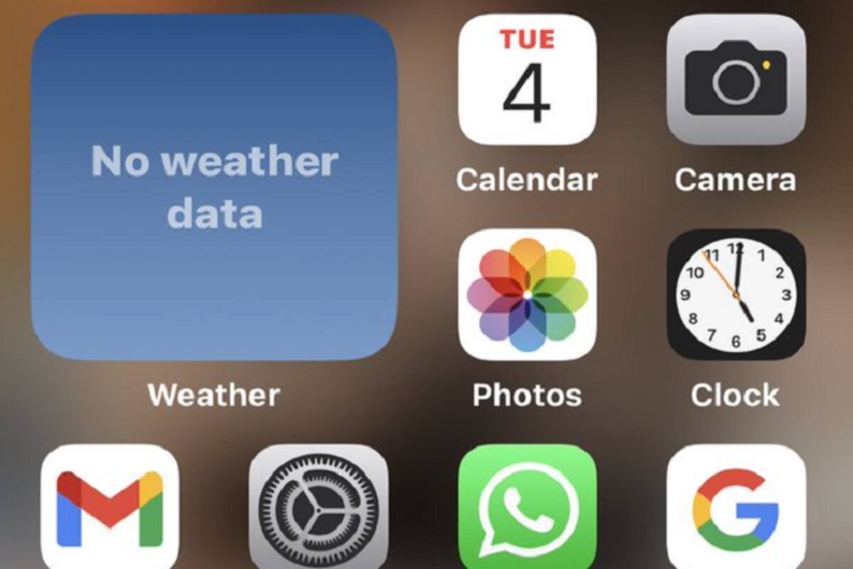 Apple's Weather App Down Due to Data Outage: iPhone Users Express Concern  on Twitter