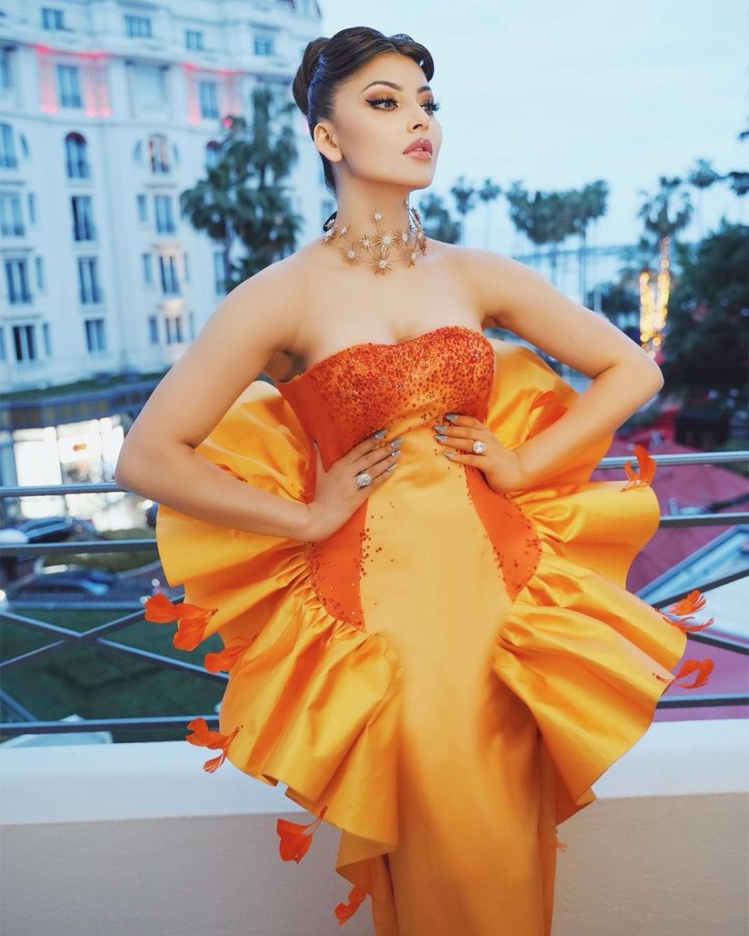 India at Cannes: Urvashi Rautela Stuns in Hot Orange Flower Strapless Dress | PHOTOS