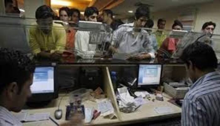 Bank employees 5 day work week