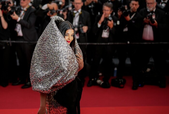 Aishwarya Rai Bachchan poses for the photos at Cannes 2023 (AP Photo/Daniel Cole)