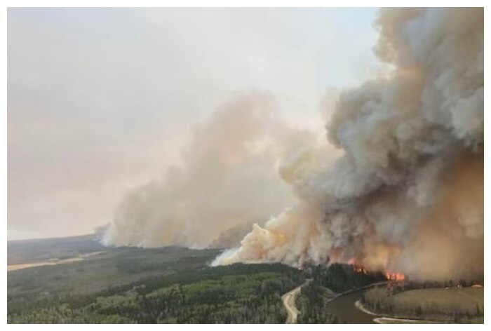 You are currently viewing Canada’s Alberta Declares Emergency Over Raging Wildfires, Over 24,000 Forced To Evacuate
