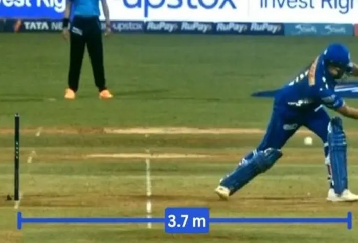 Read more about the article Rohit Sharma LBW Stirs Massive Controversy During MI vs RCB. What is 3-Metre Rule That Was Ignored?