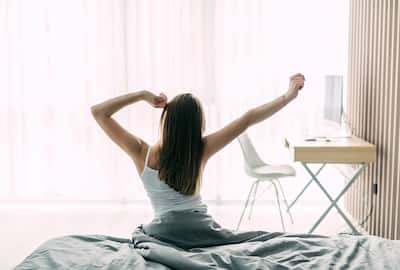 Vastu Tips: सुबह उठते ही गलती से भी न देखें ये 5 चीजें, हो सकती है धन की हानि - Vastu Tips These 5 things should not be seen in the morning