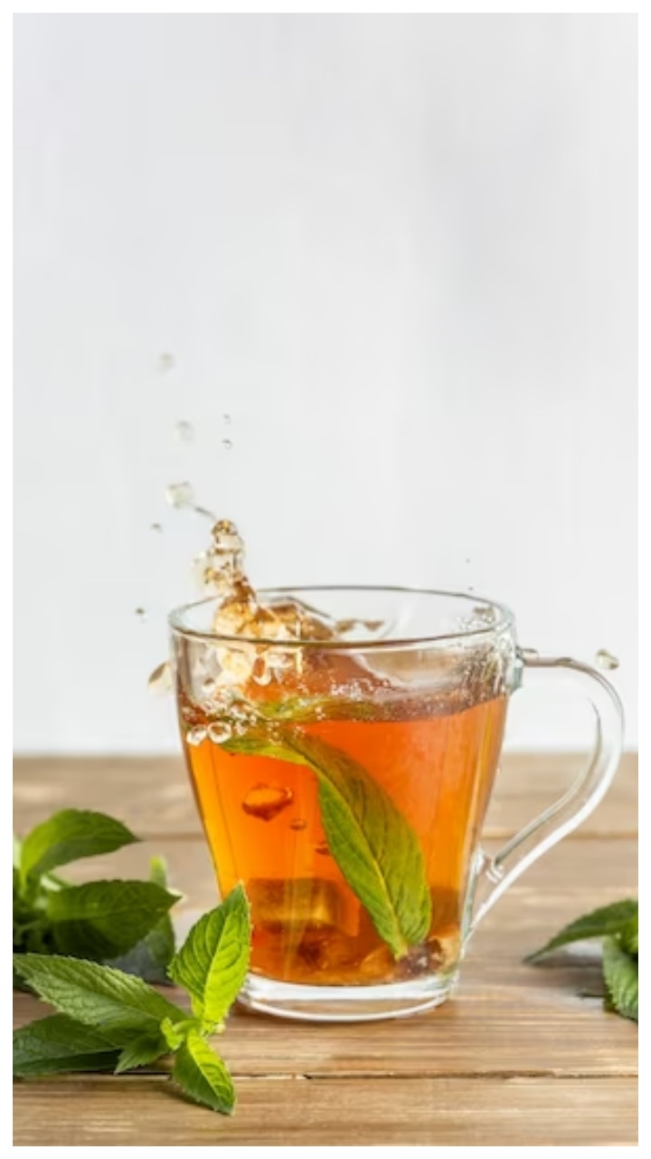 गर्मियों में ग्रीन टी, ब्लैक टी या मिल्क टी? कौन सी चाय है सबसे ज्यादा