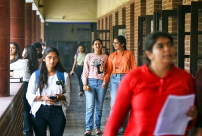 Undergraduate Students Will Have to Study Climate Change, Threats to Environment - Vimarsana News