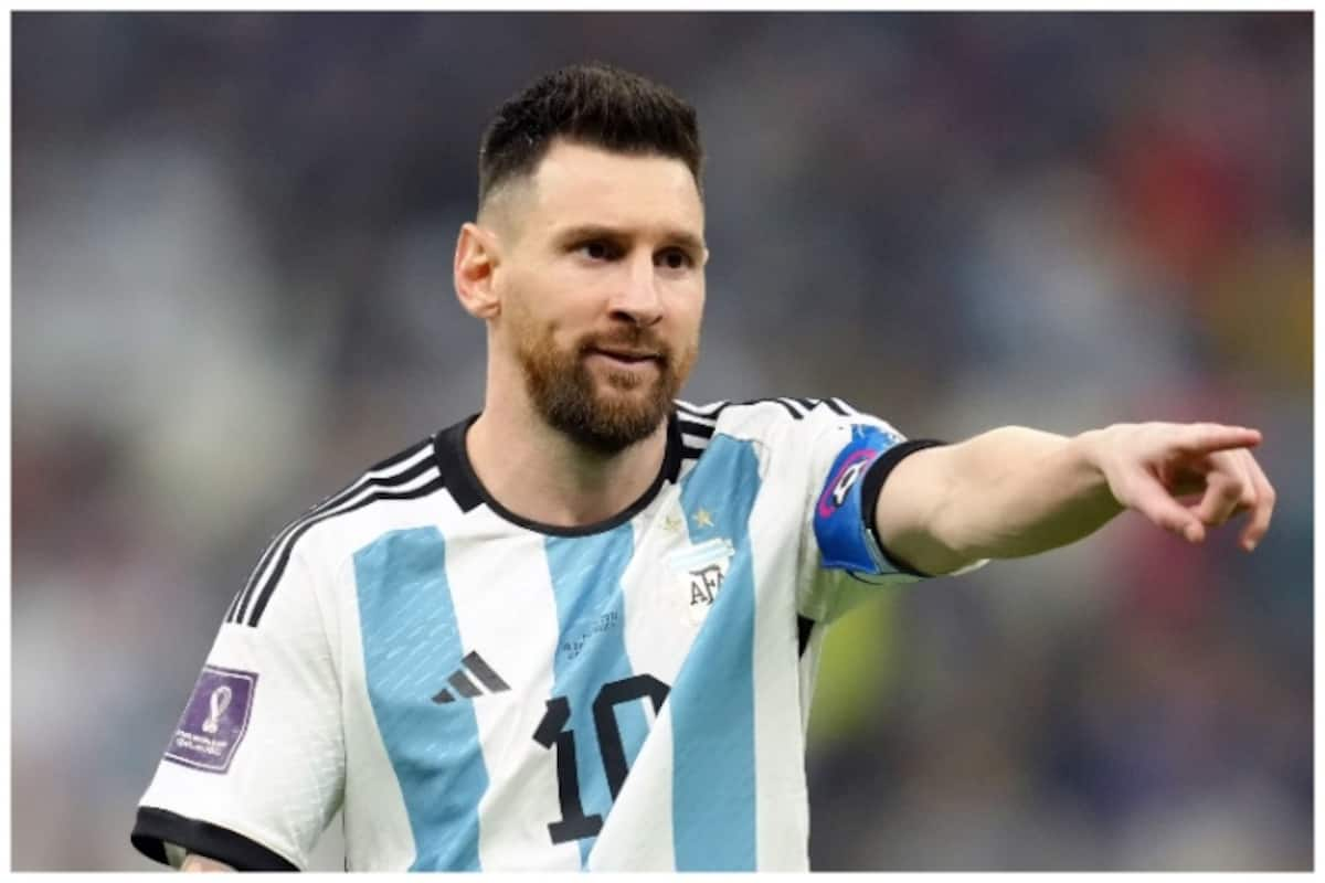 Who is Lionel Messi's agent? Who looks after the interests of