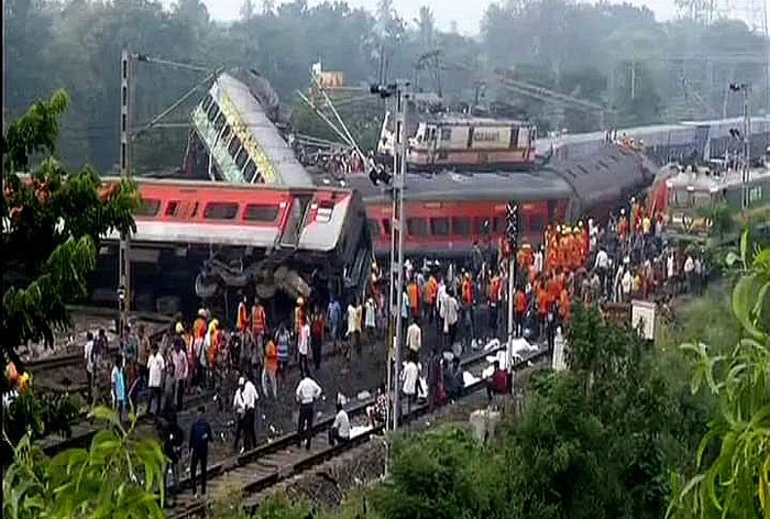 Anti collision device clearance in trains