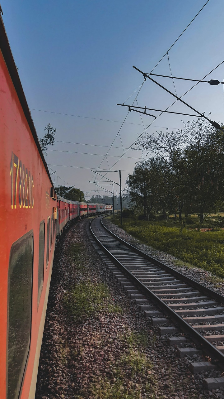 10 Interesting Facts About Rajdhani Express