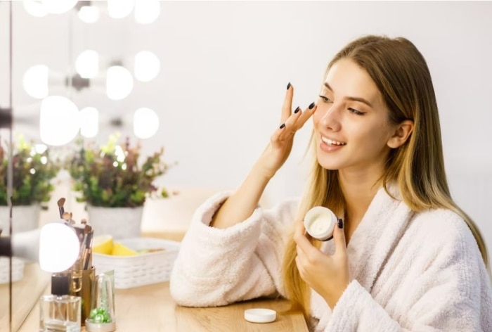 Dark Circles Causes and Treatment: 7 Eye Care Essential to Get Rid of Puffy Eyes