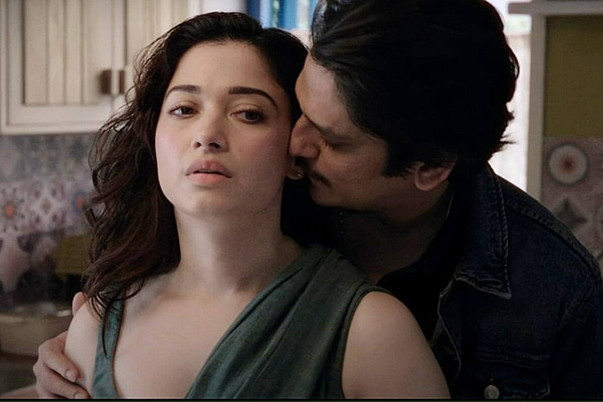Tamanna Real Sex - Tamannaah Bhatia Confesses Feeling Awkward Watching Intimate Scenes With  Family I Would be Uncomfortable