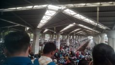 Mumbai Local Train Commuters Stranded For Hours on Harbour Line Due To Fire Near Nerul Railway Station