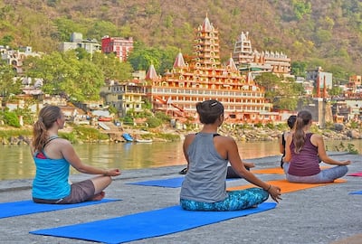 International Yoga Day 2023: ऋषिकेश को क्यों कहते हैं योग नगरी? यहां के 8 योग केंद्रों के बारे में जानिए | Why Rishikesh Called Yoga Capital of World