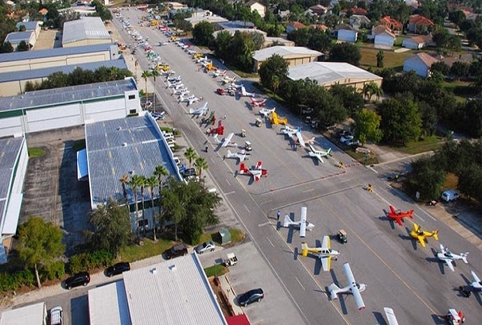 Residents Of THIS California Town Own Airplanes More Than Cars And