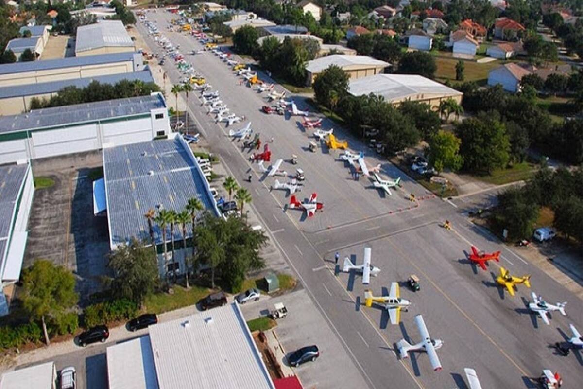 Residents Of THIS California Town Own Airplanes More Than Cars And They Use Them To Travel To Work