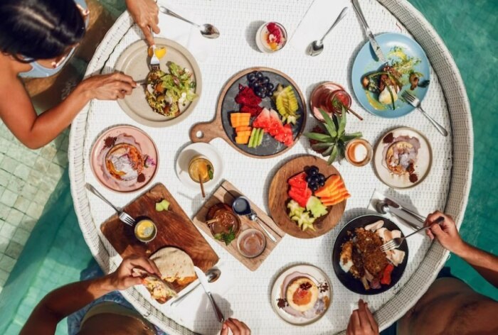 Going For Vacation? 7 Health Tips to Enjoy a Guilt-Free Eating When on Holidays