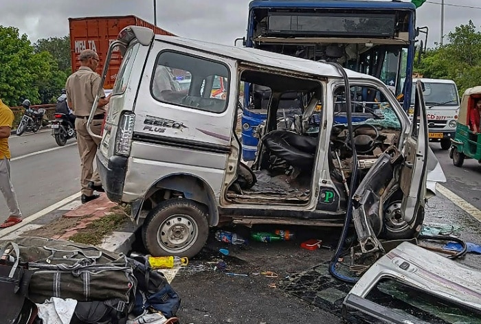 Video: 3 Killed, 8 Injured As Van Collides With DTC Bus In Delhi