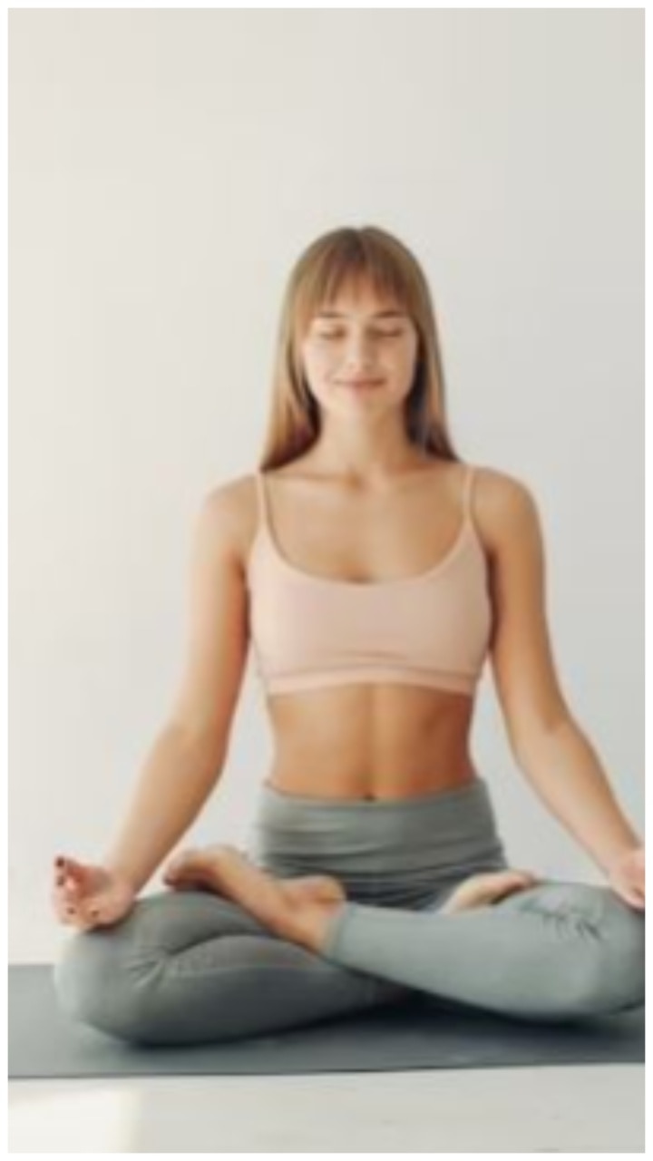 Yoga Asanas To Reduce Period Pain