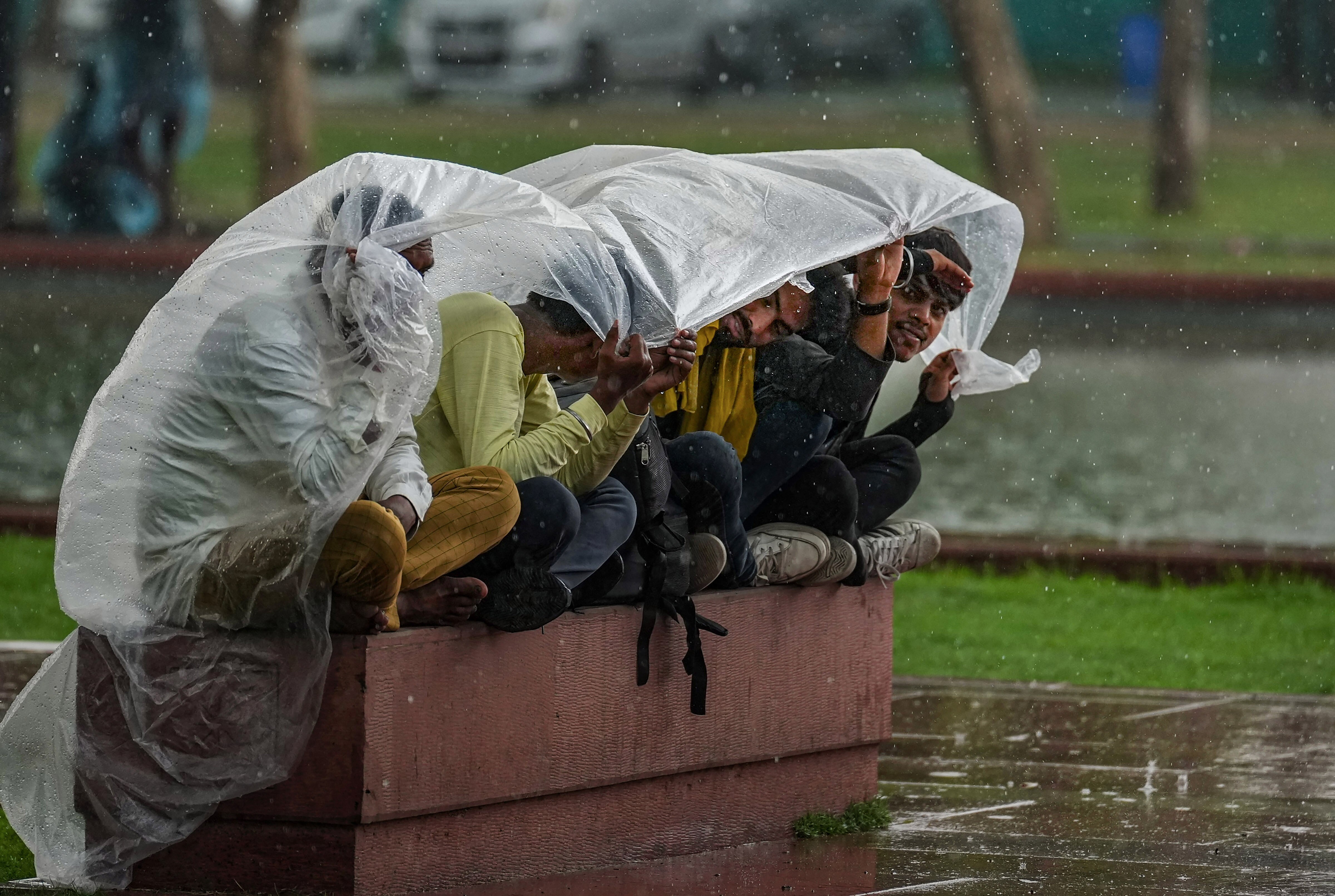 Traffic Jams Waterlogging In Several Areas After Heavy Rains Lash Parts Of Delhi See Photos 9322