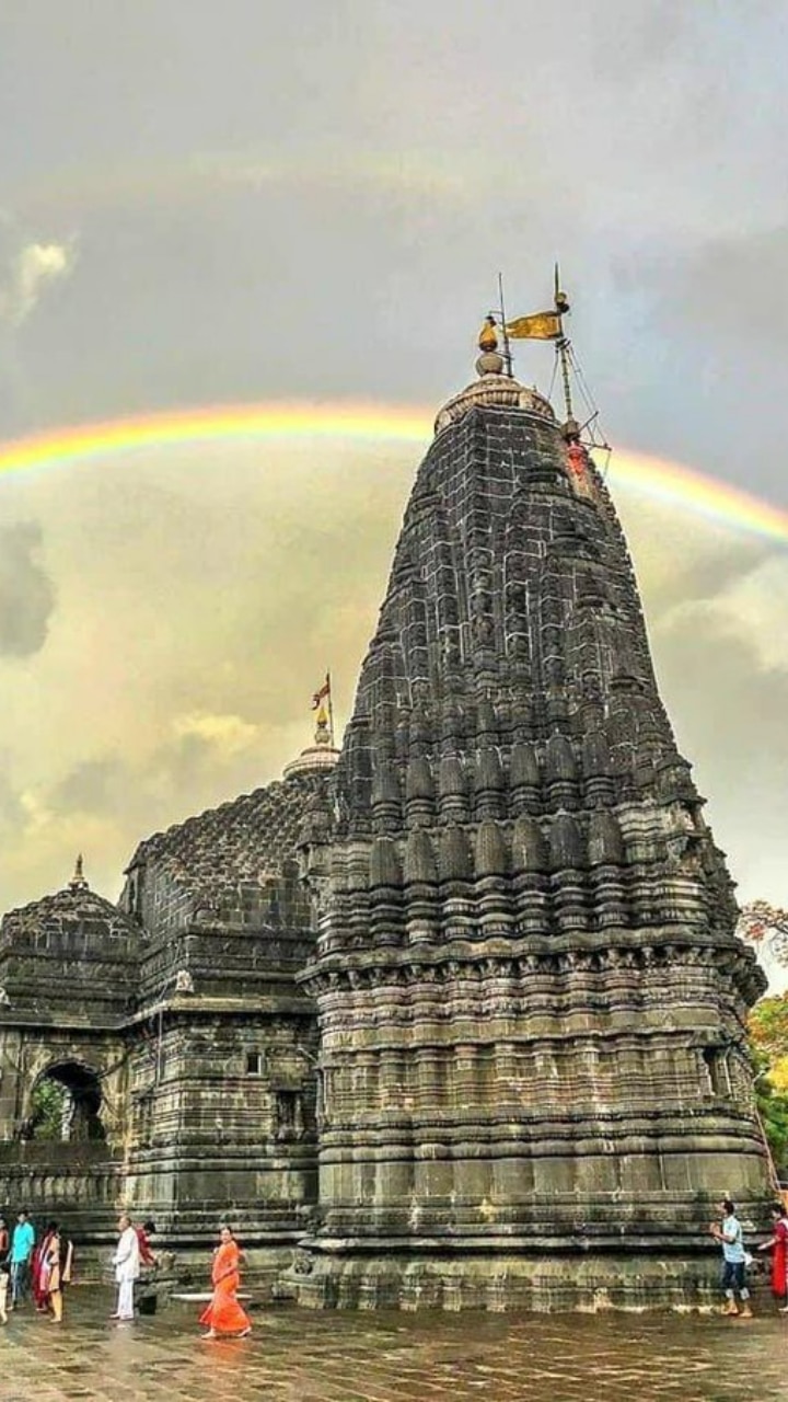 File:Trimbakeshwar Temple at Nasik, Maharashtra India.JPG - Wikimedia  Commons