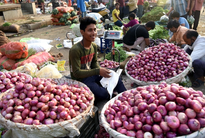 In order to keep prices in check until the arrival of the new crop in October and increased supply, the government said on Friday that it will release onions from its buffer stock of 300,000 tonnes. (Image: ANI)