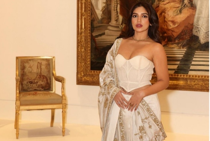 Bhumi Pednekar Sizzles in Ivory Embroidered Saree And Corset Blouse For Rs 2 Lakh, See Hot Pics