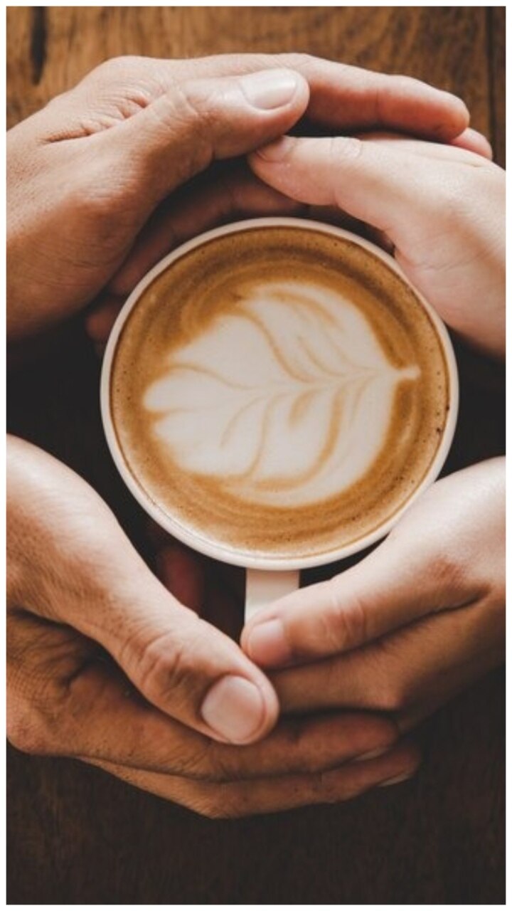 9 Healthy Sugar Alternatives For Coffee Lovers