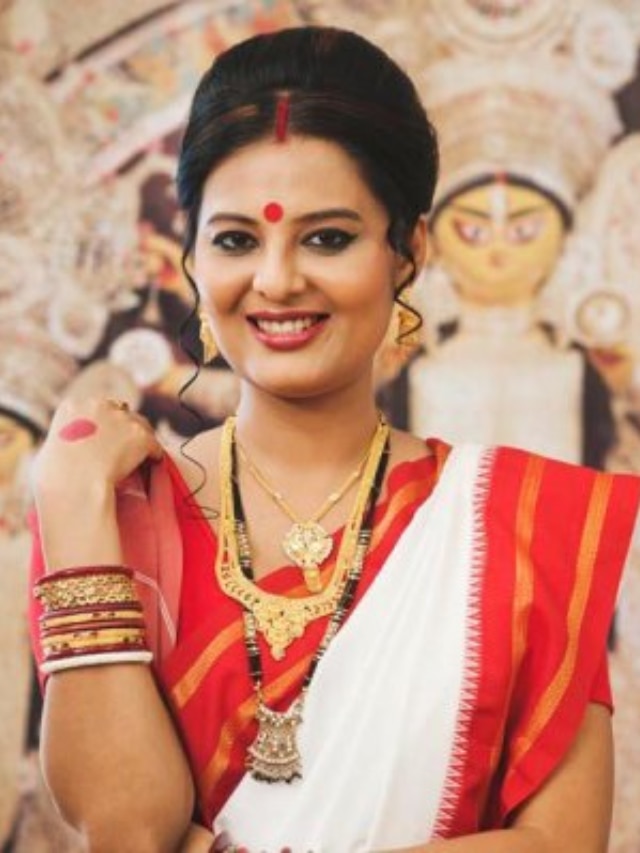 7 Reasons To Own A Bengali Handloom Saree | ShilpaAhuja.com