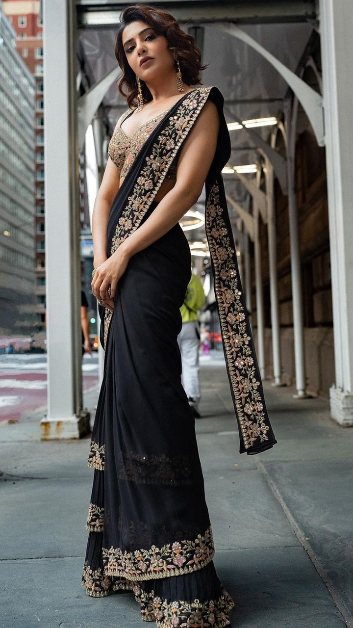 Black Saree : Buy Stunning Party Wear Black Color Saree Online at Ethnic  Plus