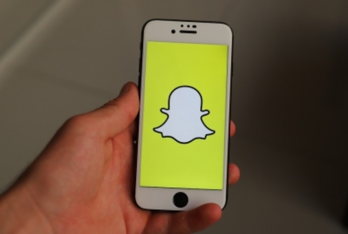 Attention Snapchat Users; Snapchat To Feature New Generative AI Feature