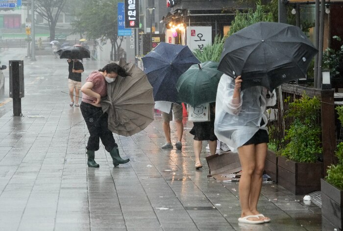 south korea, south korea storm, typhoon Khanun