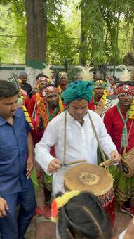 लालू यादव के बड़े बेटे तेज प्रताप का ये अंदाज आपने देखा, बेहद खास हैं तस्वीरें