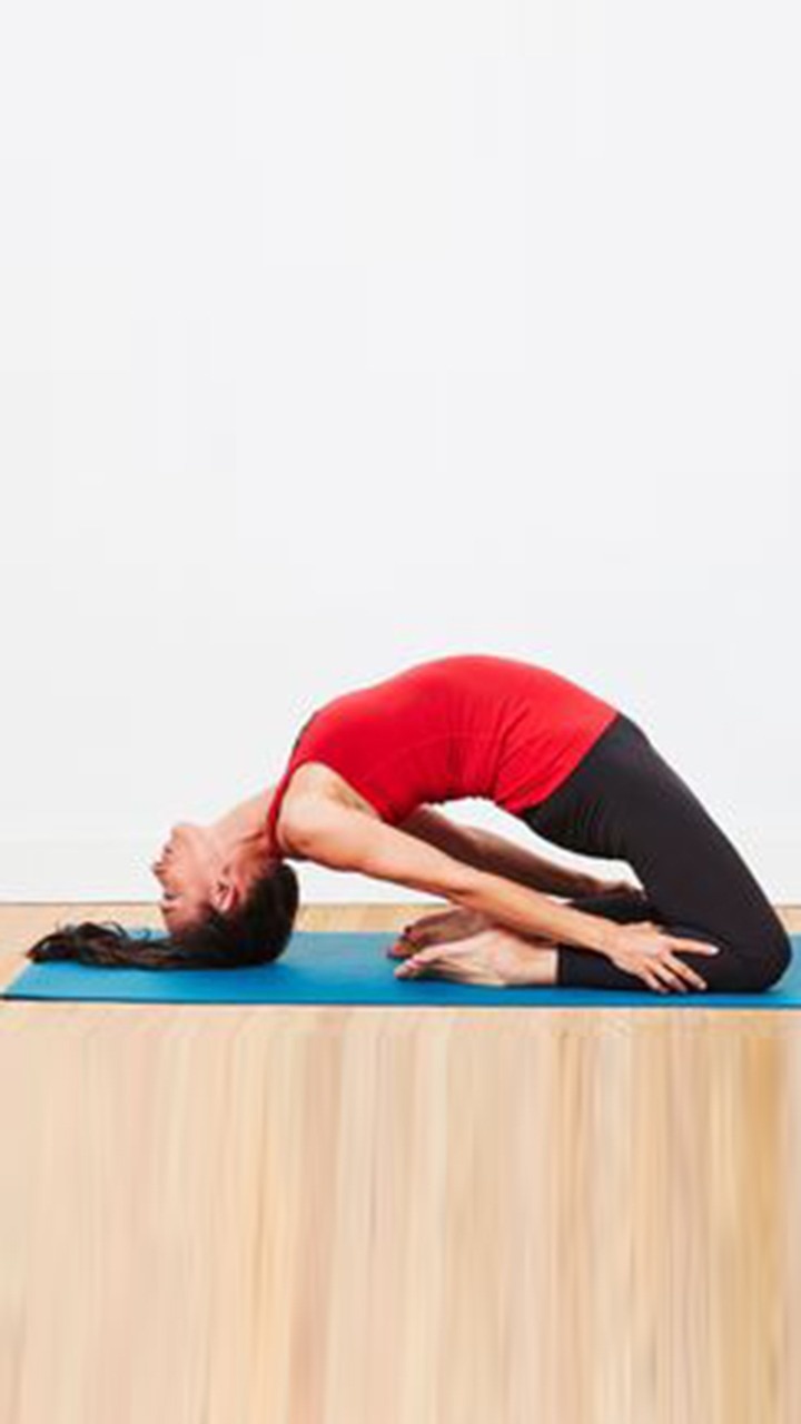 Benefits Of Yoga For Digestion + 8 Poses For Gut Health