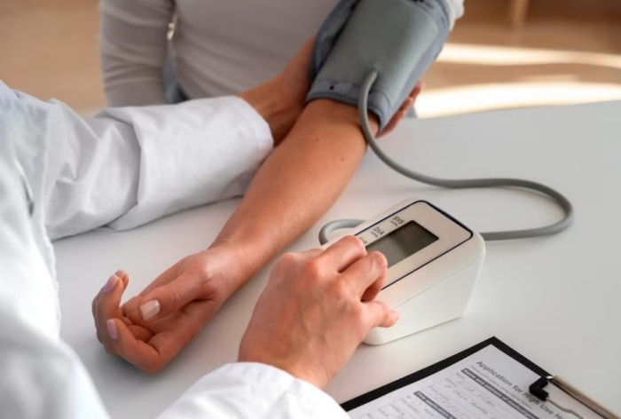 Hypertension Diet: 7 Expert Recommended Dietary Habits to Lower Blood Pressure