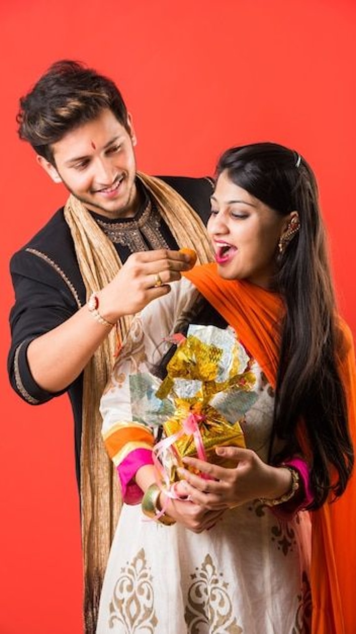 Raksha Bandhan 2022: From Jannat Zubair- Ayaan Zubair To Krushna Abhishek-  Arti Singh, Brother Sister Duos From Telly World Are Giving Sibling Goals