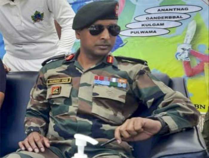 Anantnag Encounter: Indian Army के शहीद कर्नल, मेजर और DSP को नमन, एलजी ...
