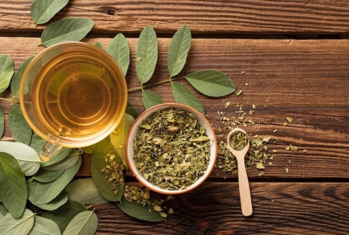 Green tea extract for skin