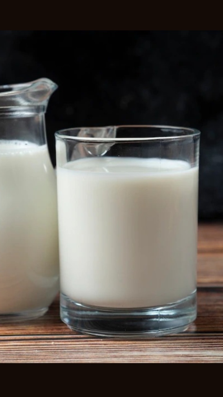 10 Side Effects of Drinking Too Much Milk