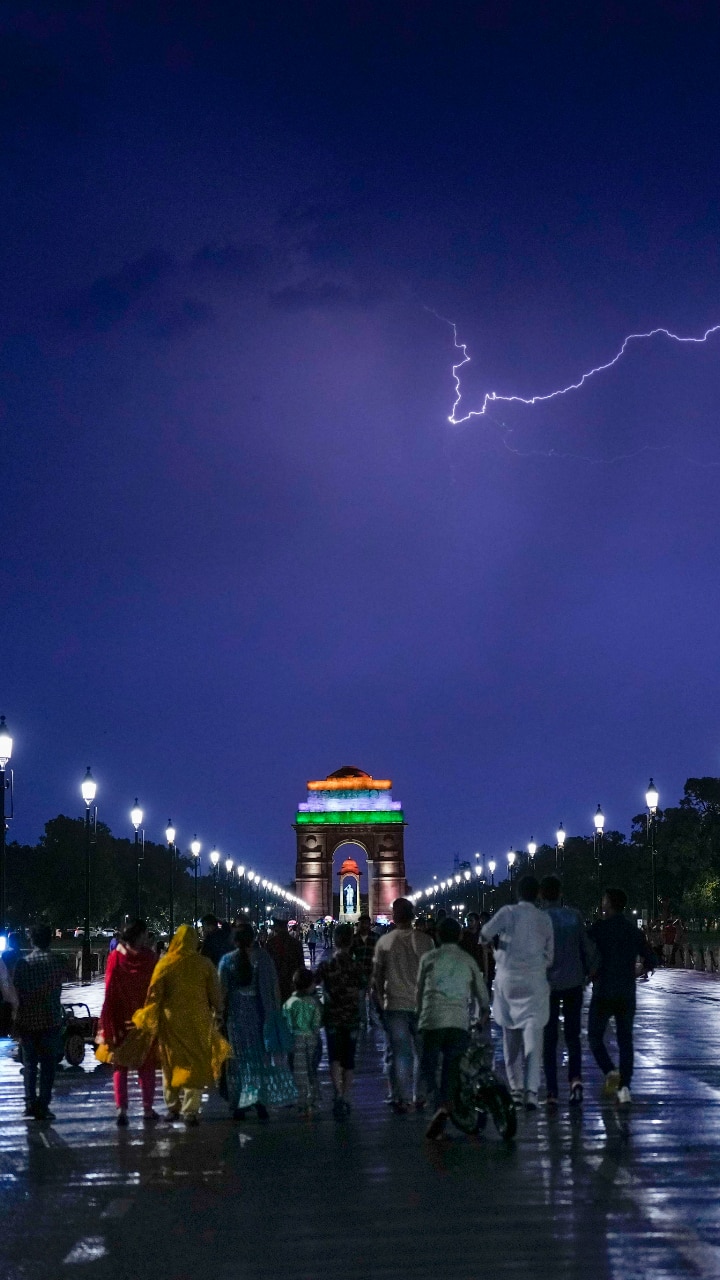 IMD Weather Update Heavy Rainfall in Gujarat, Odisha And These States
