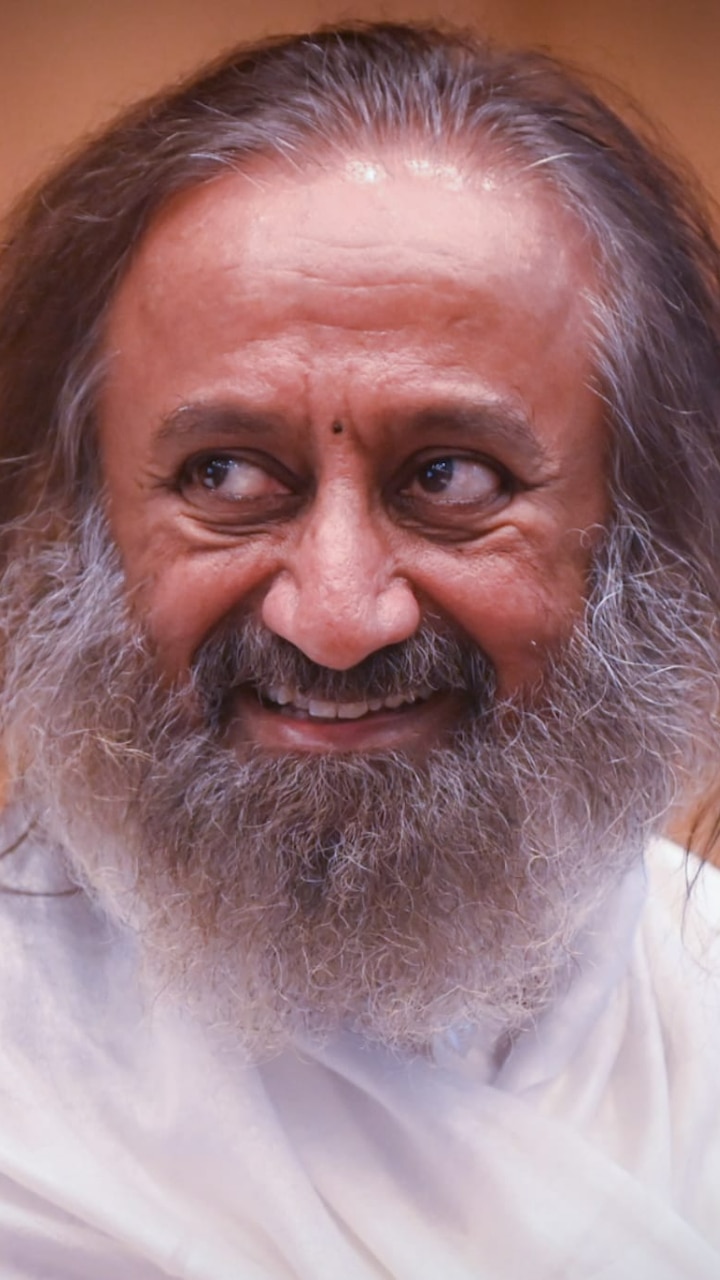 Top 10 Benefits of Meditation By Gurudev Sri Sri Ravi Shankar