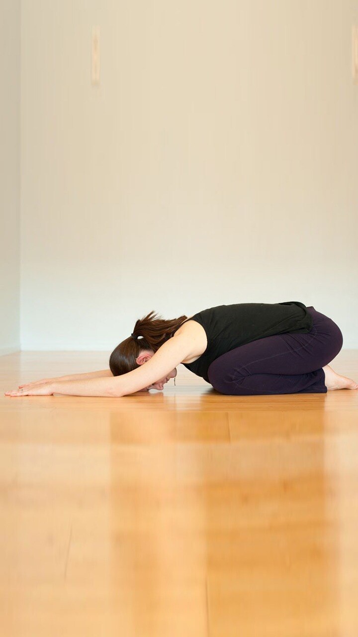 5 Simple Yoga Poses to Get Rid of Headache