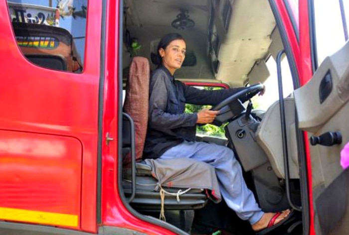 Meet Yogita Raghuvanshi, Lawyer-Turned-Truck Driver Fighting Gender Stereotypes And Corruption at State Borders