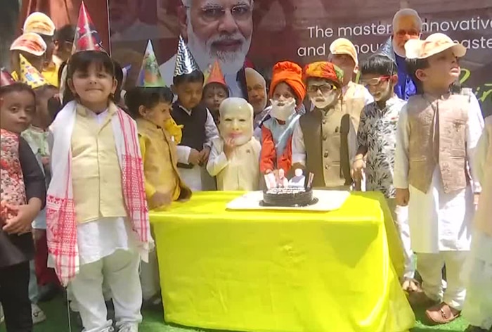 How to dress up a child as Narendra Modi | Mutter-n-Tochter