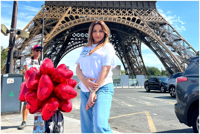 Pakistani TikTok Star Claims Her Husband Is Kidnapped, Asks ISI For Help