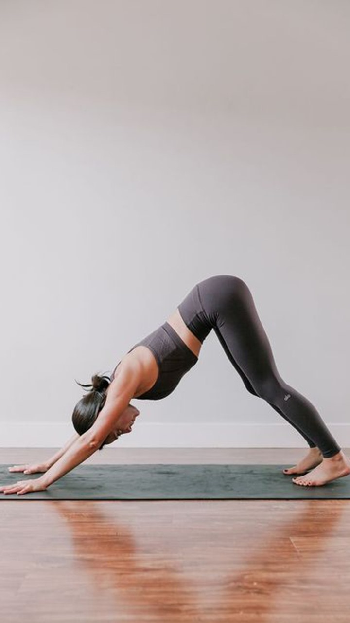 Ignite Your Digestive Fire Every Day with These 9 Yoga Poses for Better  Digestion | The Art of Living