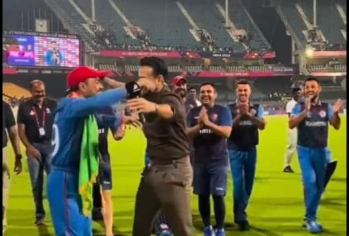 Red Rashid Pathan Irfan Pathan Turns Afghanistan Fan, Celebrates Victory With Rashid Khan ...
