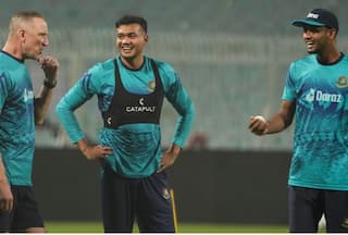 Taskin Ahmed CLARIFIES Bus Incident Ahead of T20 World Cup Game vs India